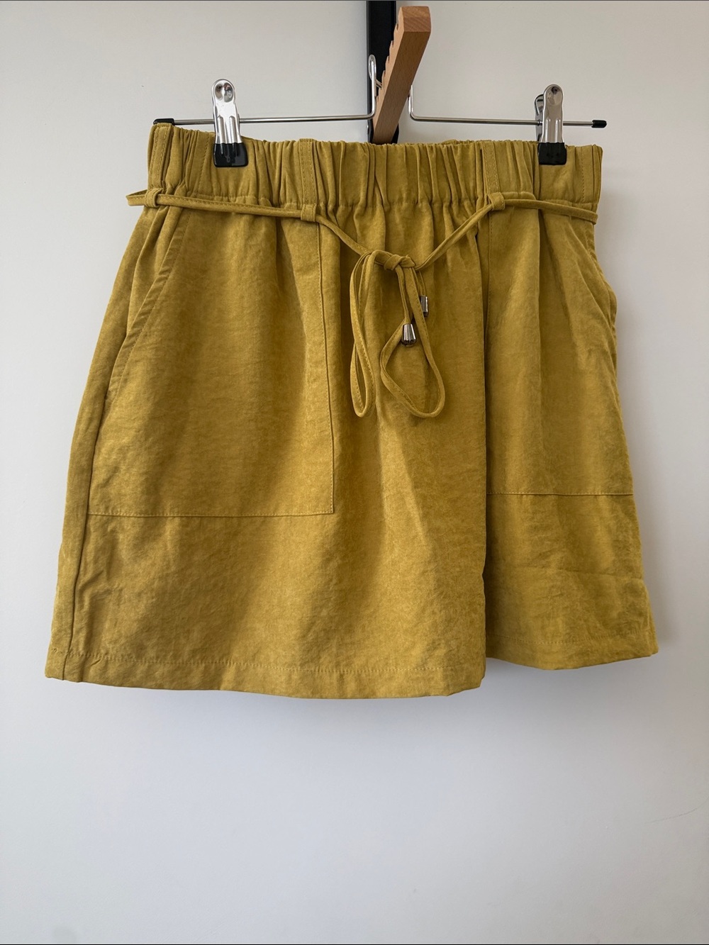 NWOT Lulu’s Vegan Suede Skirt in Mustard